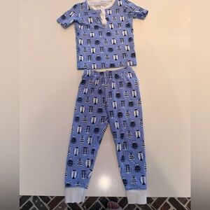 The Beaufort Bonnet Company Blue Bug-Print Kids Pajama Set! Like new! 2T